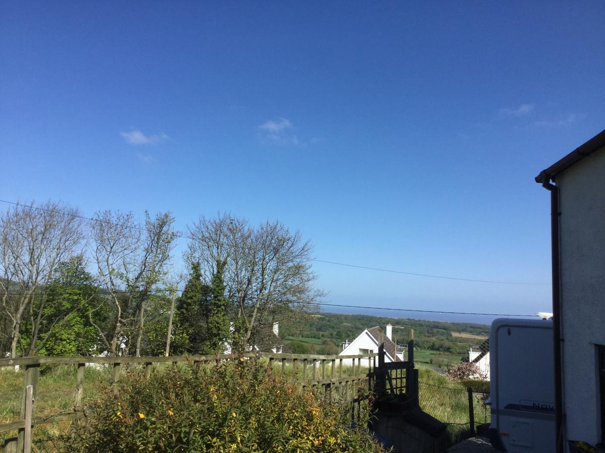 Celyn Villa Bed And Breakfast Holywell  Exterior photo